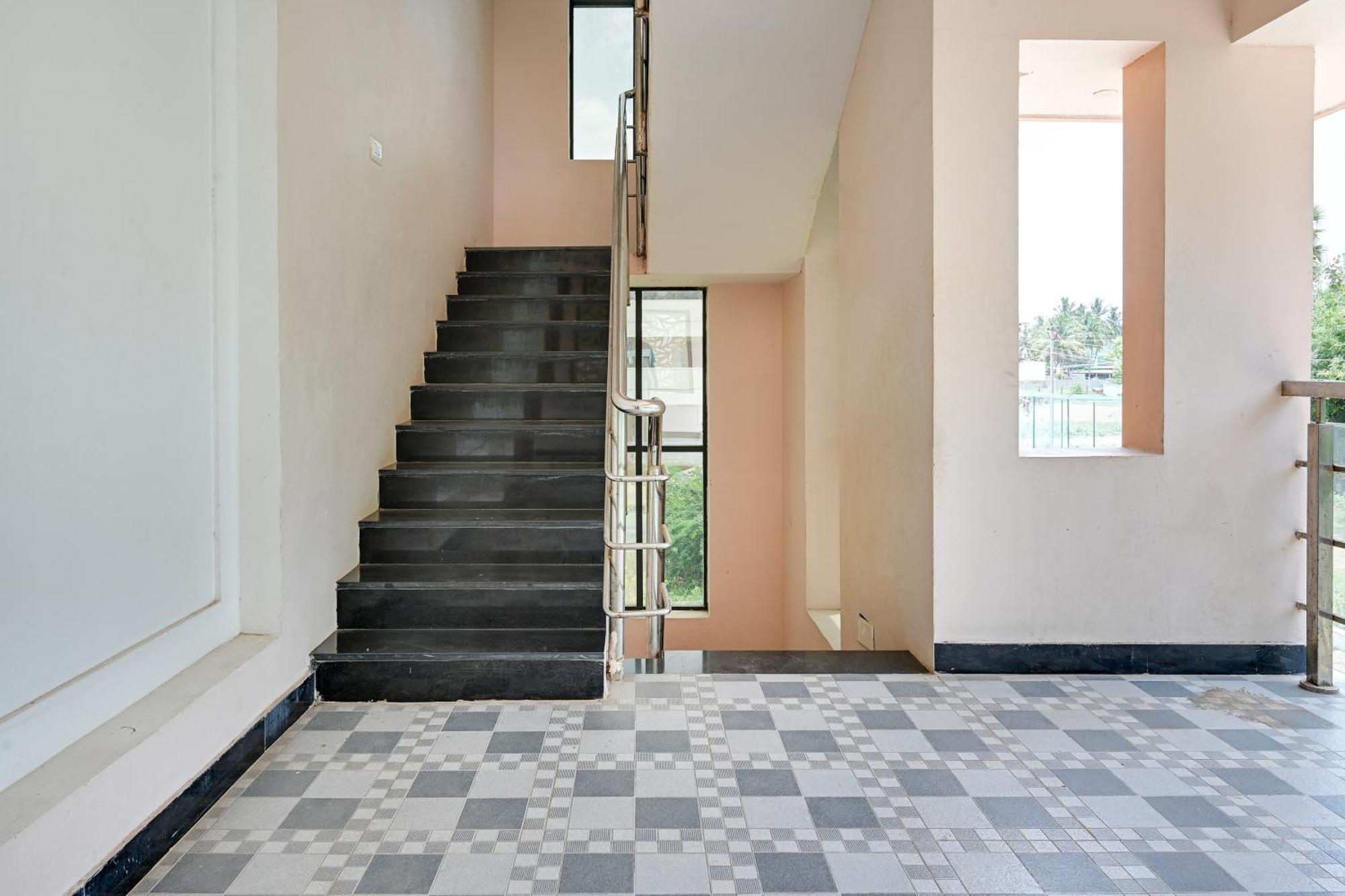 Hotel O Sharin Service Apartments Suramangalam ภายนอก รูปภาพ